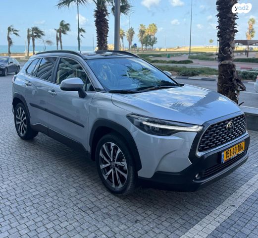 טויוטה קורולה קרוס