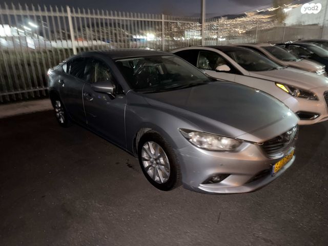 מודעת רכב מאזדה 6