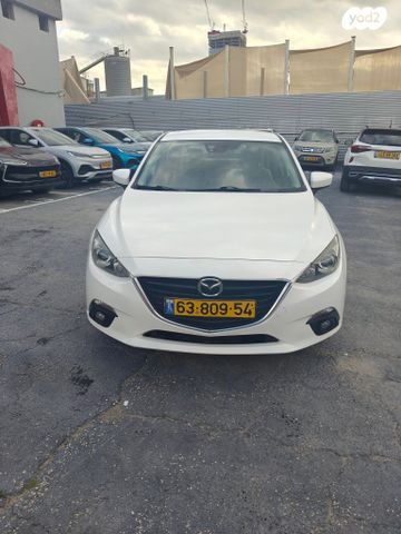 מודעת רכב מאזדה 3