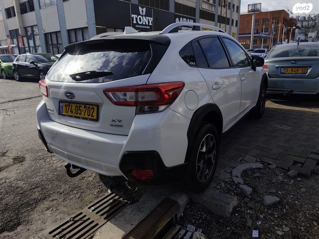 מודעת רכב סובארו XV