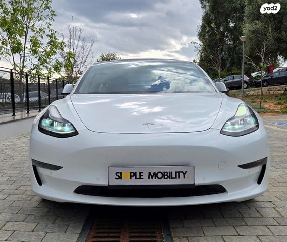 טסלה מודל 3