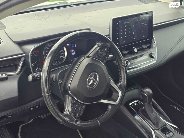 טויוטה קורולה