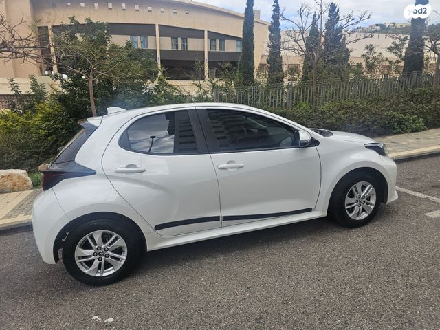 מודעת רכב טויוטה יאריס