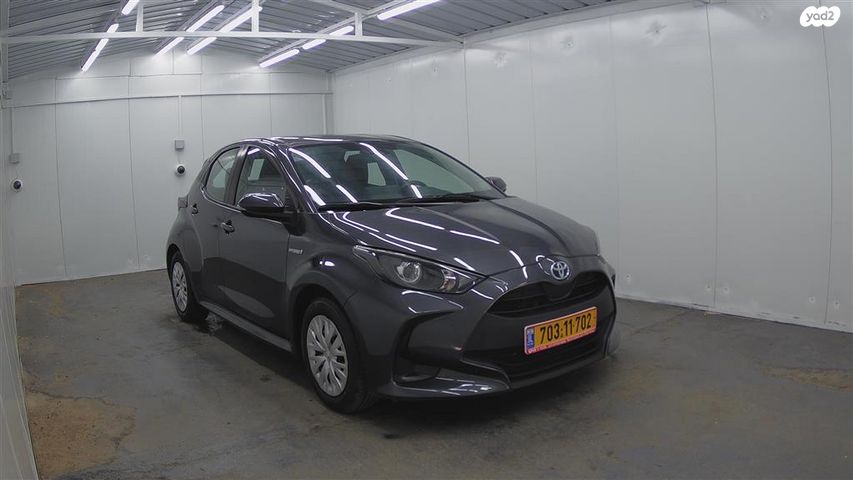 טויוטה יאריס