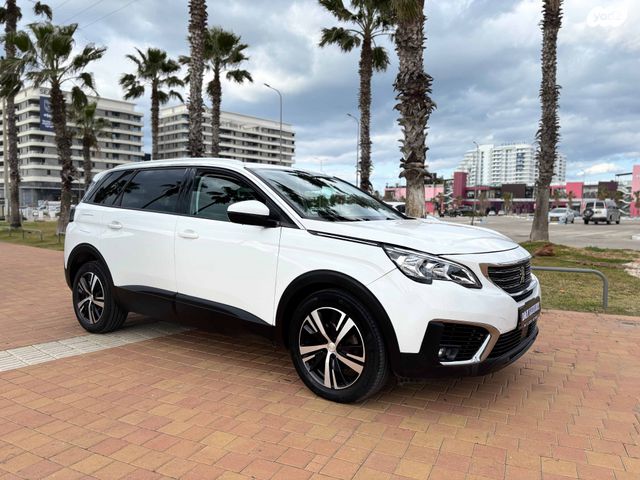 מודעת רכב פיג'ו 5008