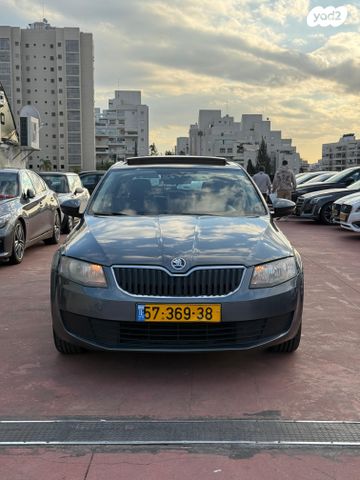 סקודה אוקטביה 