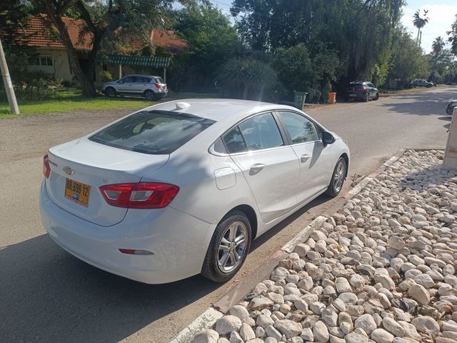 שברולט קרוז