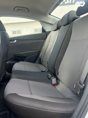 יונדאי אקסנט i25