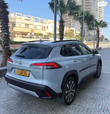 טויוטה קורולה קרוס