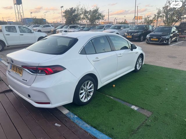 מודעת רכב טויוטה קורולה