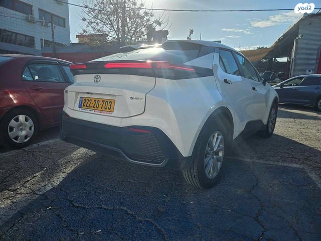 מודעת רכב טויוטה C-HR 2
