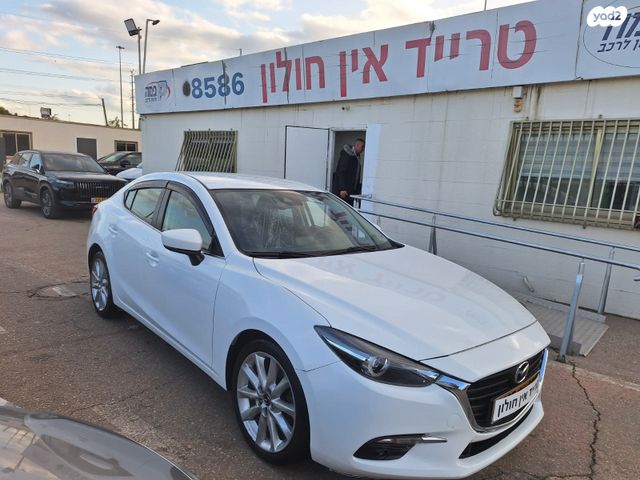 מודעת רכב מאזדה 3