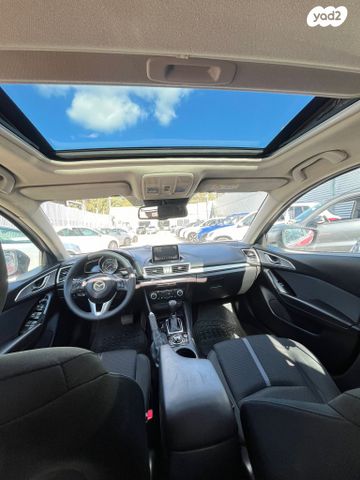 מאזדה 3
