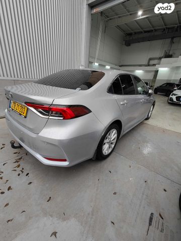 טויוטה קורולה