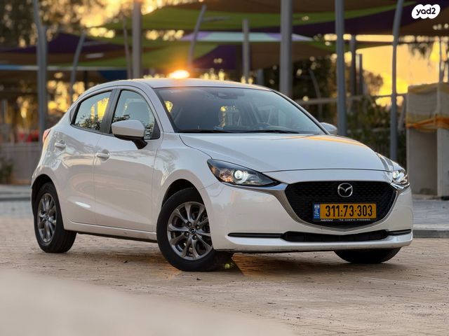 מודעת רכב מאזדה 2