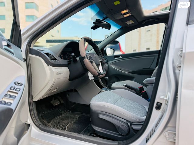 יונדאי אקסנט i25