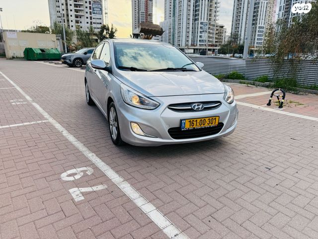 יונדאי אקסנט i25