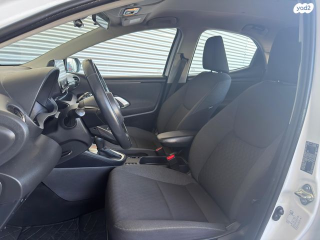 טויוטה יאריס