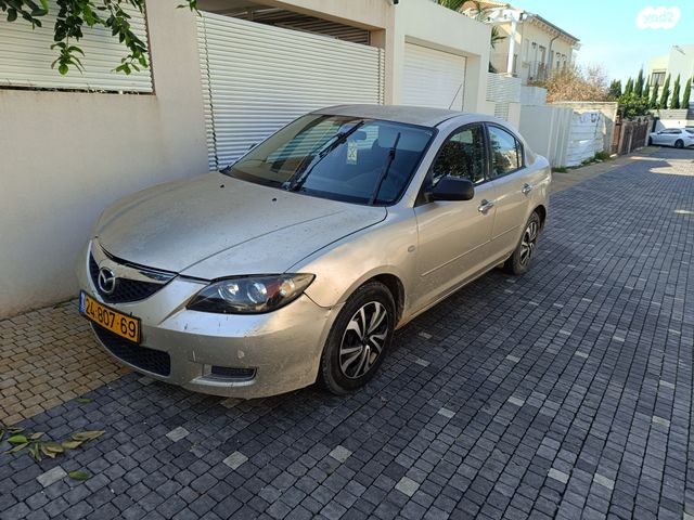 מודעת רכב מאזדה 3