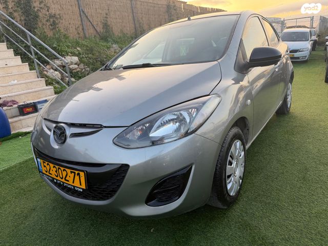 מודעת רכב מאזדה 2