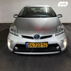 מודעת רכב טויוטה פריוס