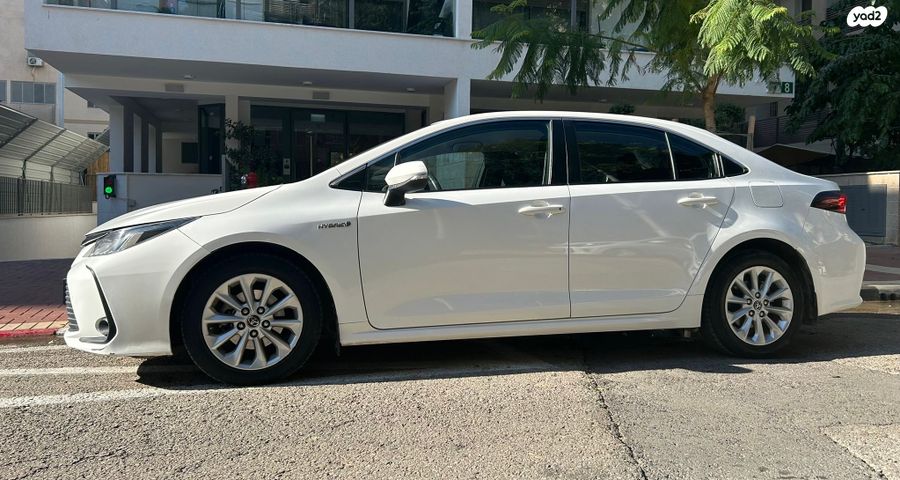 טויוטה קורולה