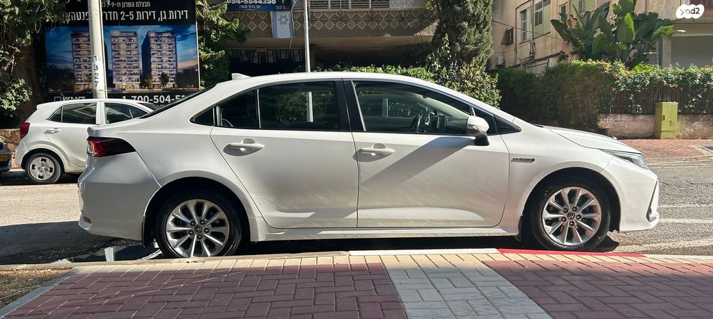 טויוטה קורולה