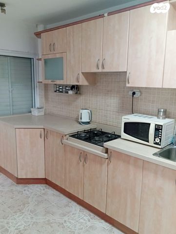 שדרות הרצל 22