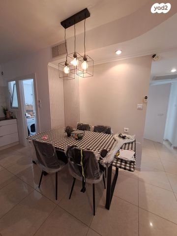 דירה, הגביש 10, נופי סלע, מעלה אדומים