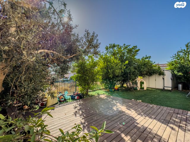 דירת גן, כלילת יופי 4, רובע ה', אריאל