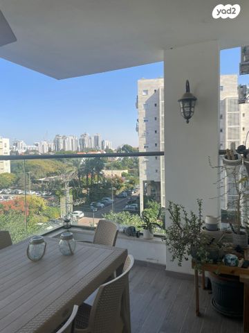 דירה, הקוקיה 34, נווה הדרים, ראשון לציון