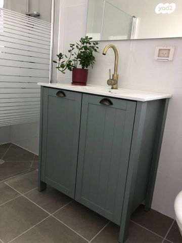 דירה, יגאל ידין 3, המגינים, מודיעין מכבים רעות