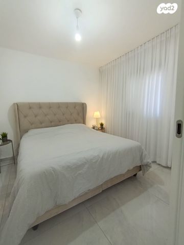 דירה, המעפילים 4, רובע ב', אשדוד