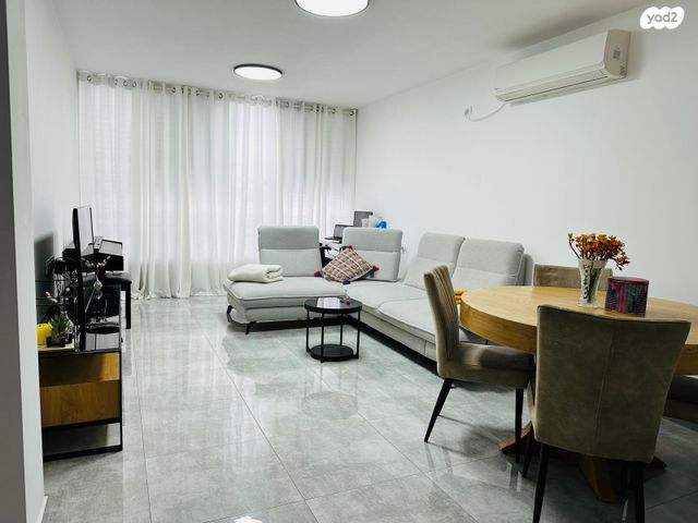 על כנפי נשרים 3