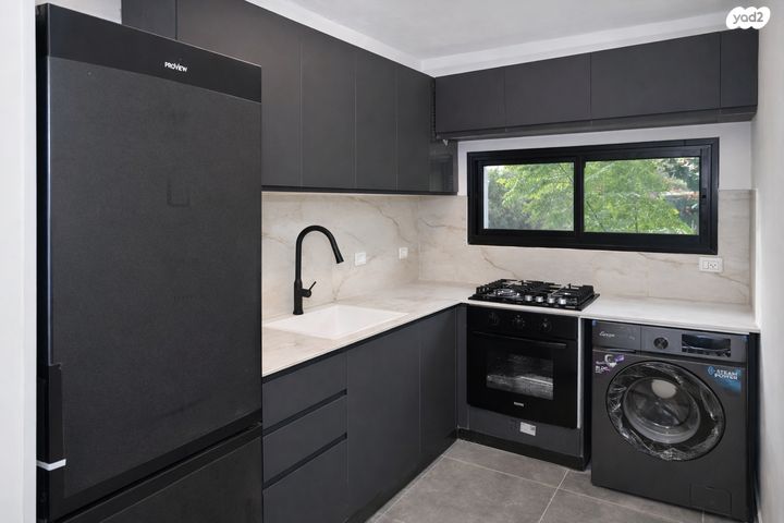 קיבוץ גלויות 55