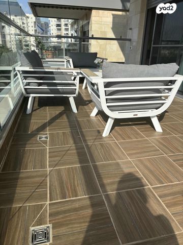 גג/ פנטהאוז, הרב זבולון גרז 8, רחובות הצעירה, רחובות