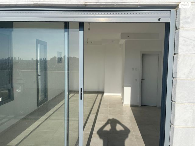 גג/ פנטהאוז, יגאל אלון 2, המרכז האזרחי, רמלה