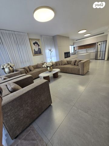 גג/ פנטהאוז, אריאל שרון 1, נווה שרון / שער העיר, נתיבות