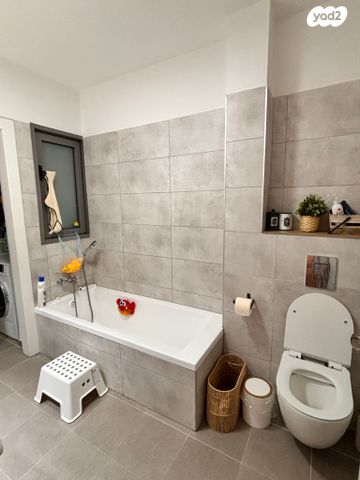 דירה, שרה אהרונסון 32, גדרה מזרח, גדרה