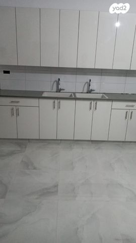 דירה, ביאליק 17, פרדס כץ, בני ברק