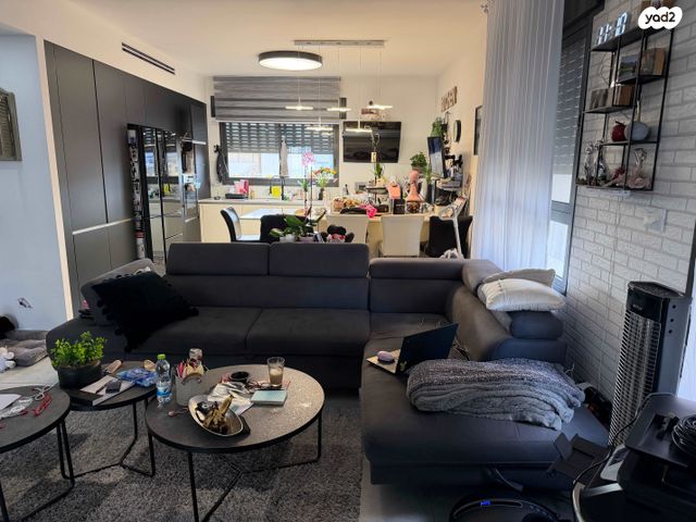 דופלקס, עץ השדה 42, אדמית / יערית, שלומי