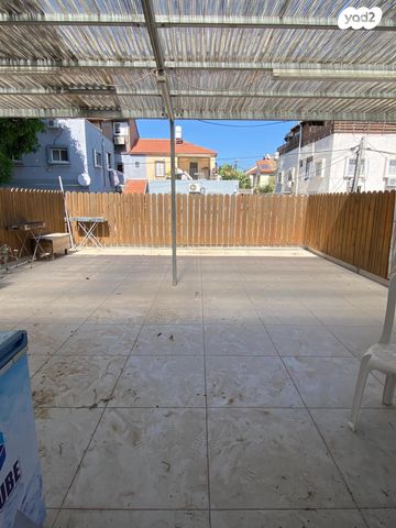 גג/ פנטהאוז, הנביאים 9, נאות יהודית ונווה ארזים, חולון