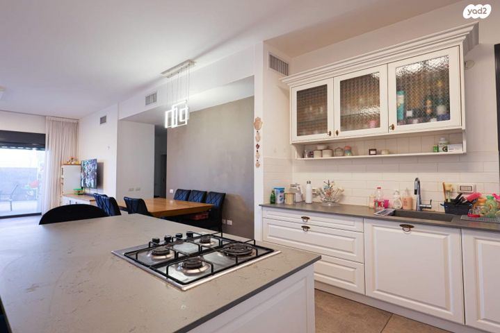 דירת גן, אלברט איינשטיין 10, פסגות אפק, ראש העין