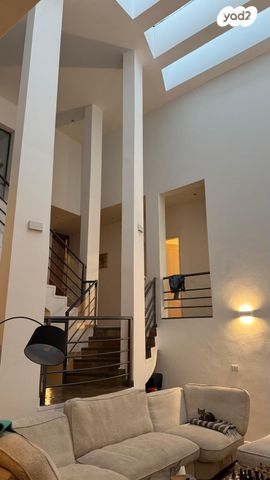 בית פרטי/ קוטג', ז' חשוון 25, קרית יערים, רמת השרון