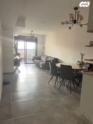 בית פרטי/ קוטג', המעפילים 4, רובע ב', אשדוד