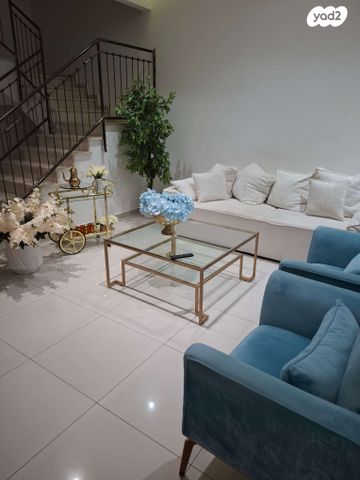 בית פרטי/ קוטג', עזרא 56, שיכוני המזרח, ראשון לציון