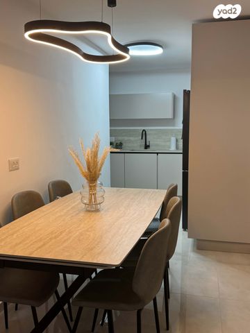 דירה, גאולים 52, נאות שושנים, חולון