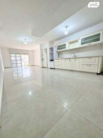 שביל הנרקיס 6