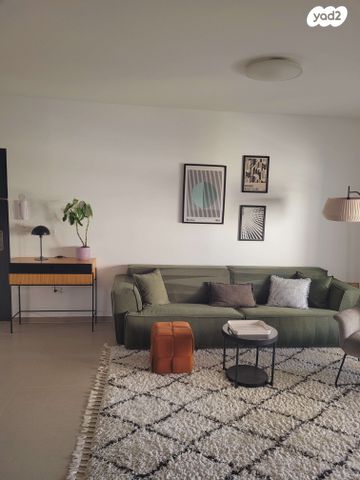 דירה, גולדה מאיר 32, מורשת, מודיעין מכבים רעות