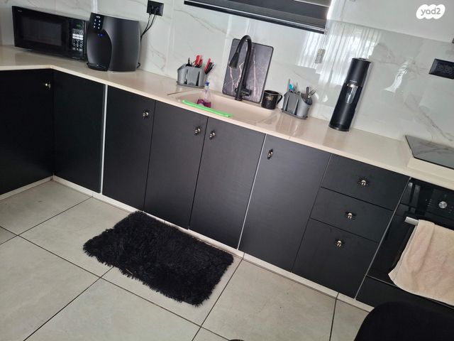 דירה, אדנים 9, שיכון המסילה, פרדס חנה כרכור